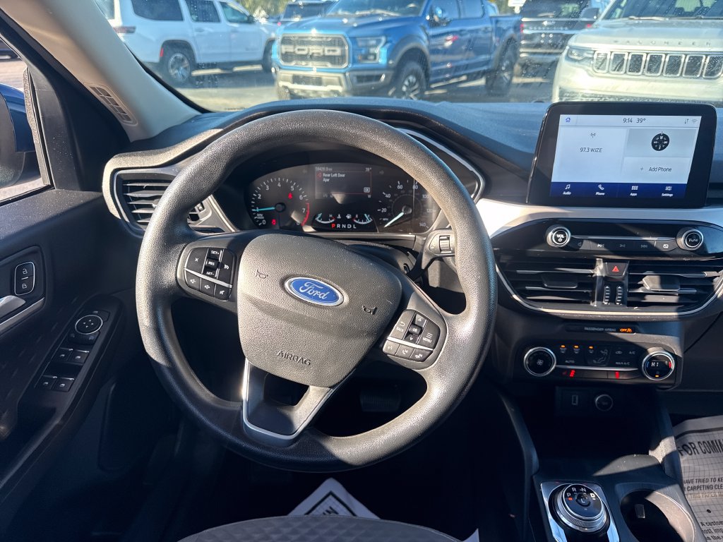 Used 2020 Ford Escape SE FWD image 15