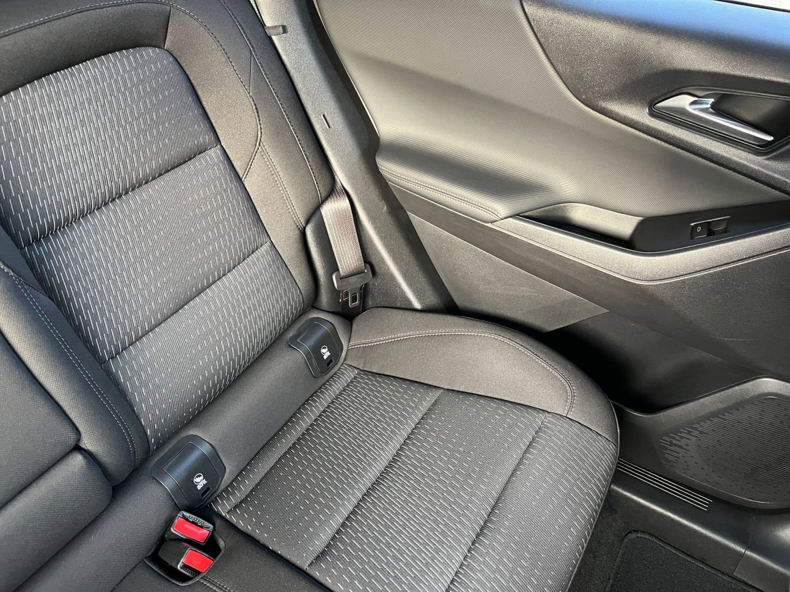 Used 2025 Chevrolet Equinox LT image 37