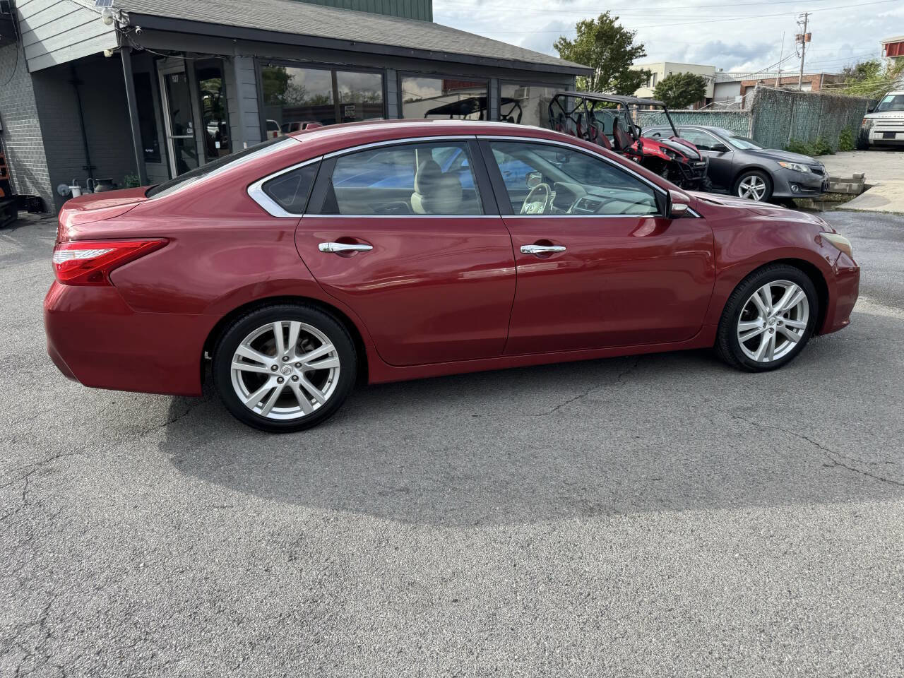 Used 2016 Nissan Altima 3.5 SL image 14