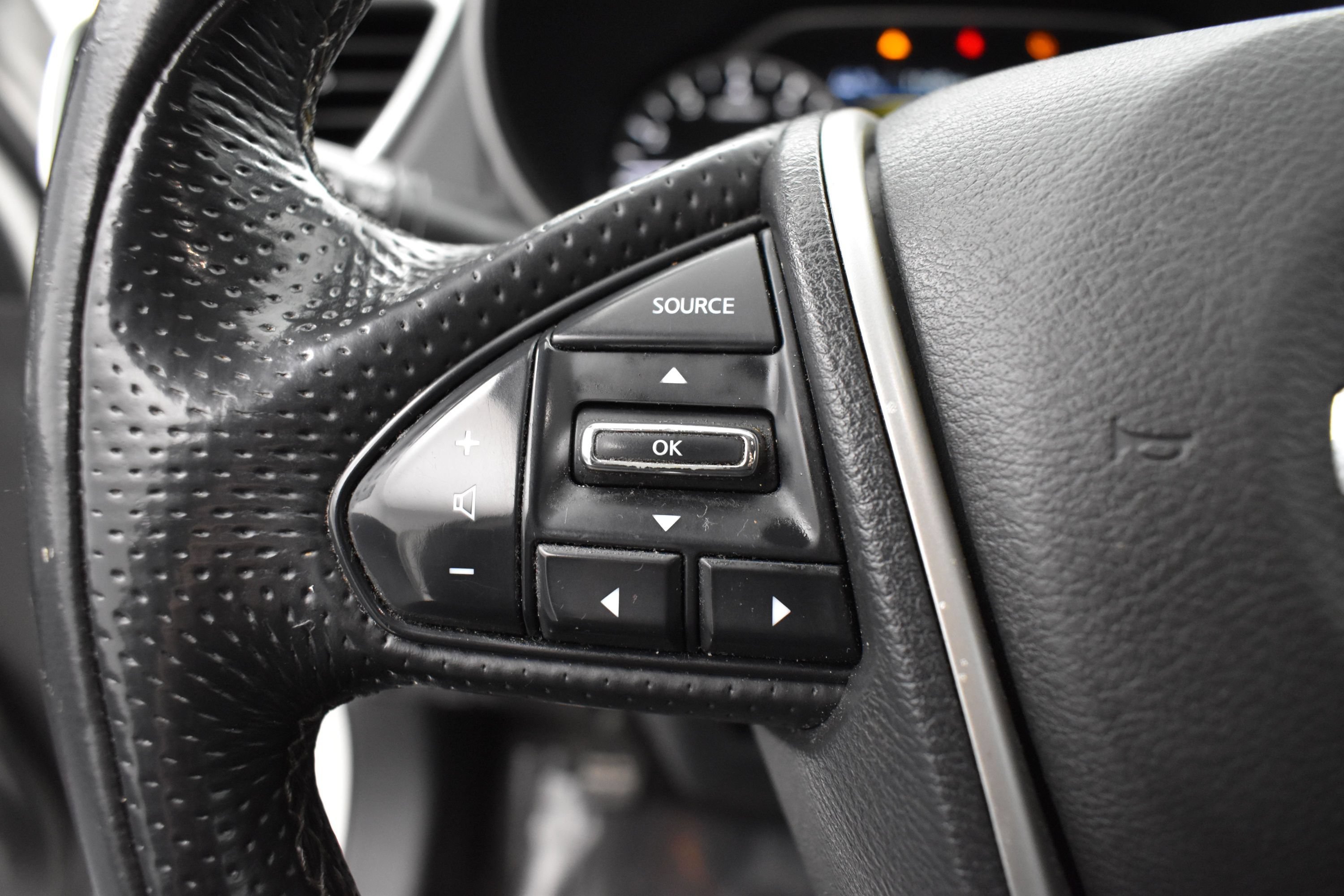Used 2020 Nissan Maxima 3.5 SV w/ Floor Mat Group FWD image 6