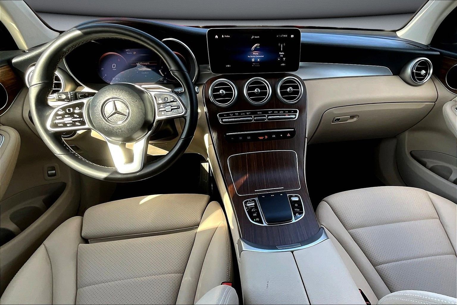 Used 2022 Mercedes-Benz GLC 300 4MATIC image 7