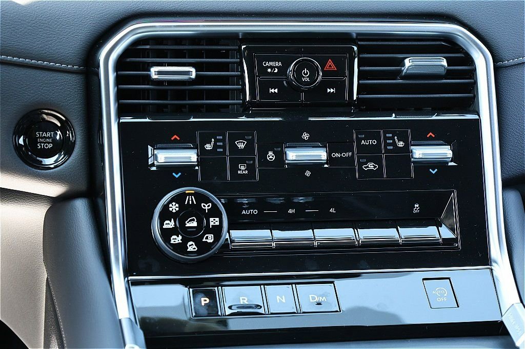 New 2026 Nissan Armada SL w/ Captain's Chari Seat Package image 15