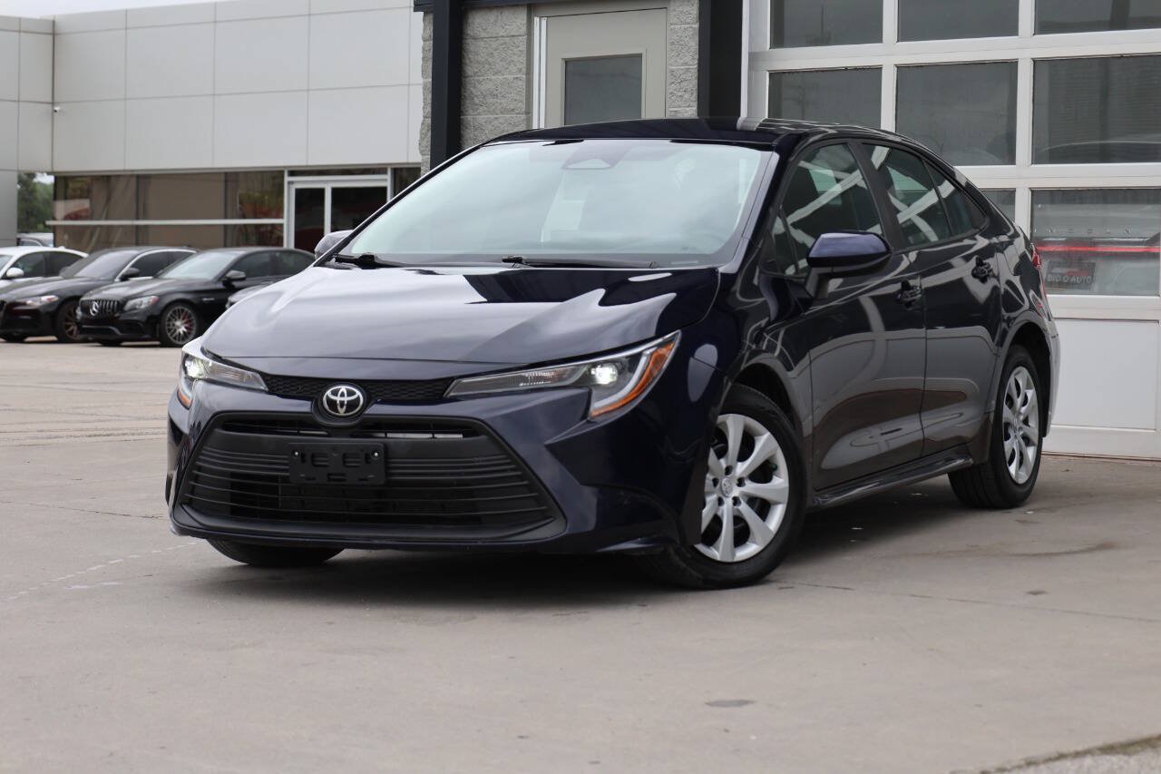 Used 2023 Toyota Corolla LE FWD image 3