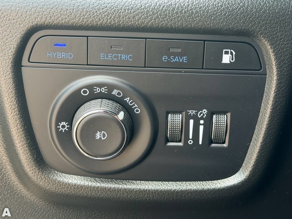 Certified 2024 Jeep Grand Cherokee Overland w/ Luxury Tech Group IV AWD/4WD image 19