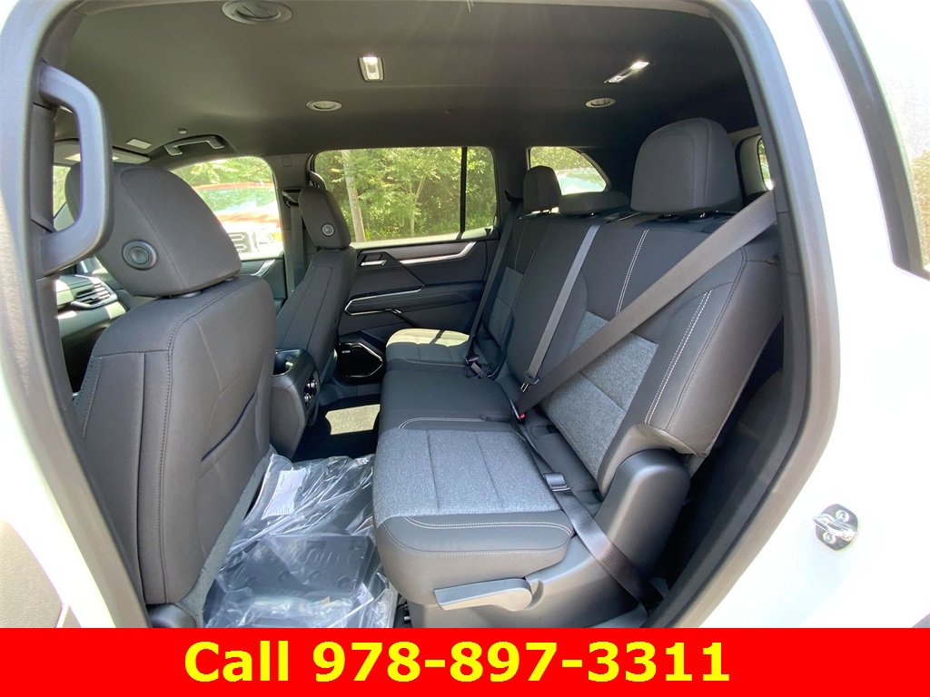 New 2025 GMC Acadia Elevation image 25