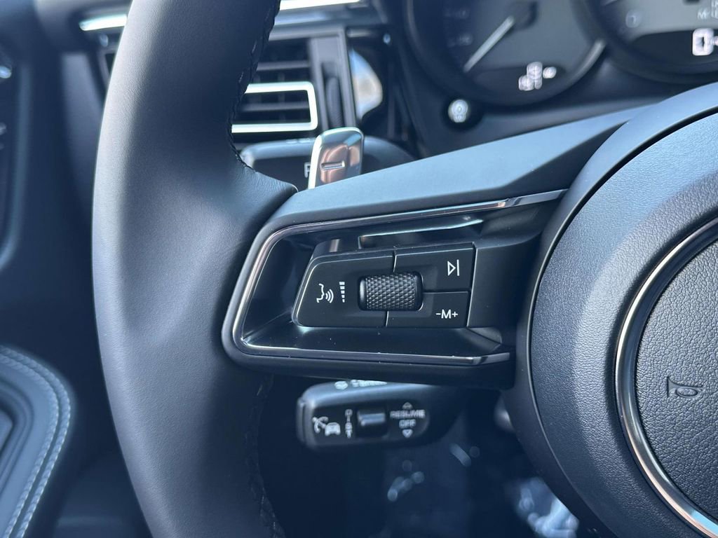 New 2026 Porsche Macan S image 22