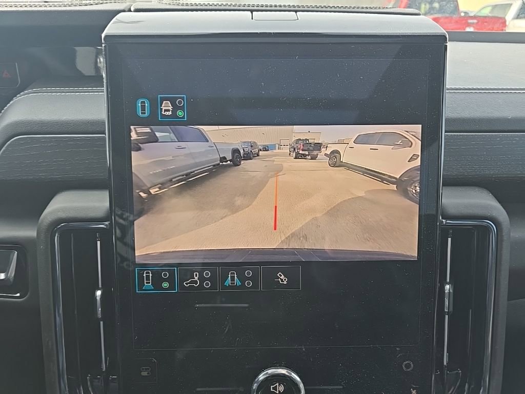 Used 2025 GMC Yukon AT4 Ultimate image 30