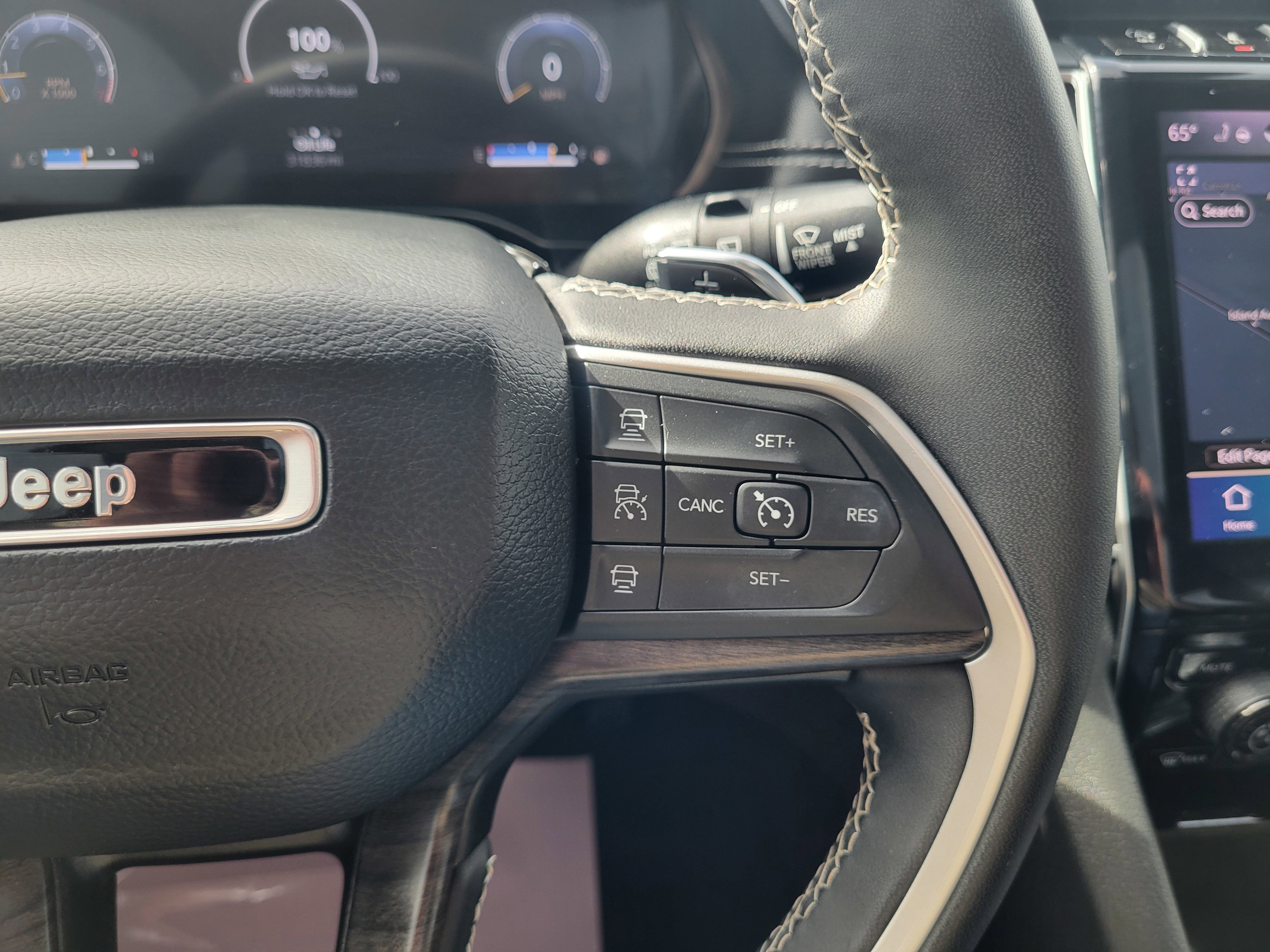 Used 2024 Jeep Grand Cherokee L Limited image 30