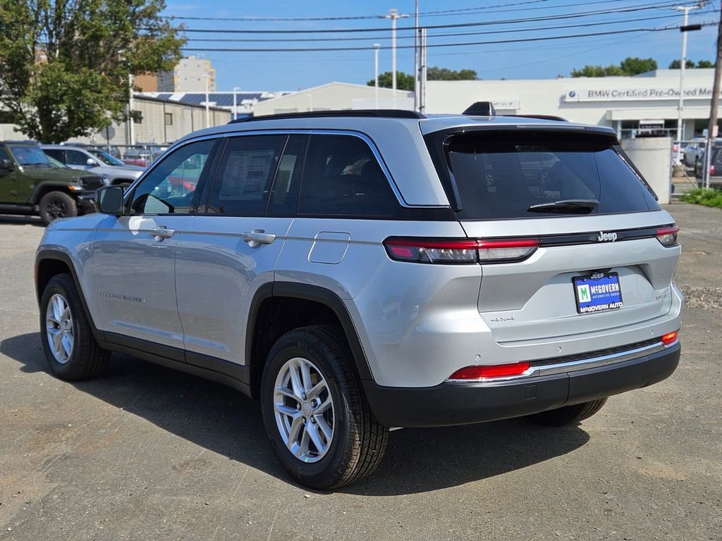 New 2025 Jeep Grand Cherokee Laredo X w/ Luxury Tech Group I image 3