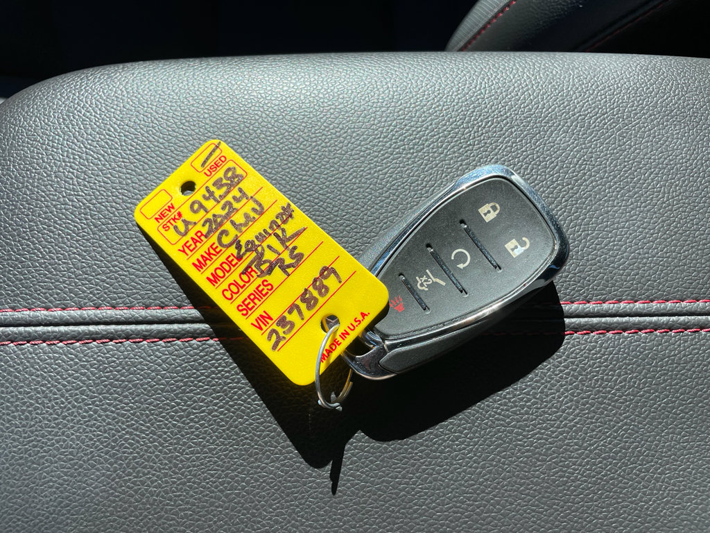 Used 2024 Chevrolet Equinox RS image 30