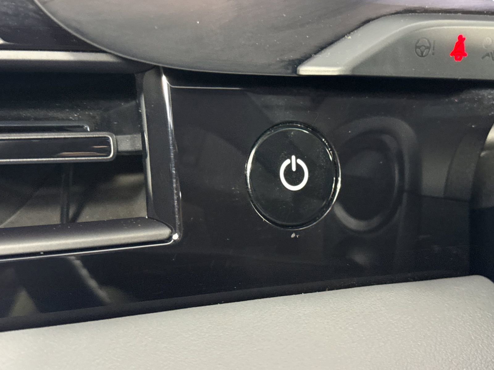 Certified 2024 Porsche Taycan 4S AWD/4WD image 26