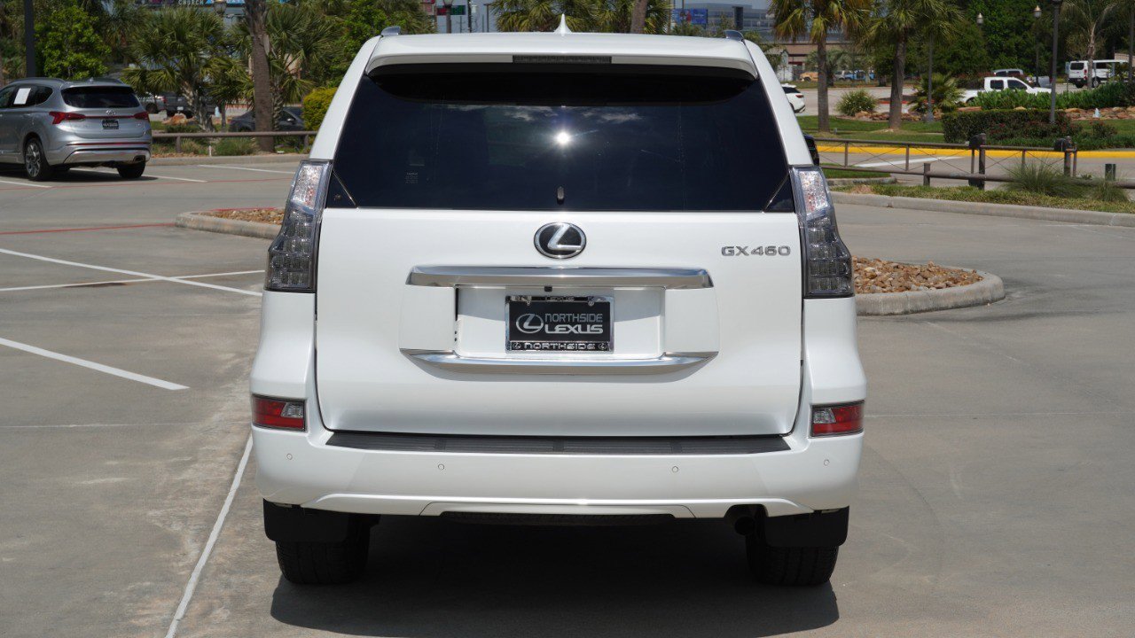 Used 2020 Lexus GX 460 Premium w/ Premium Package image 7