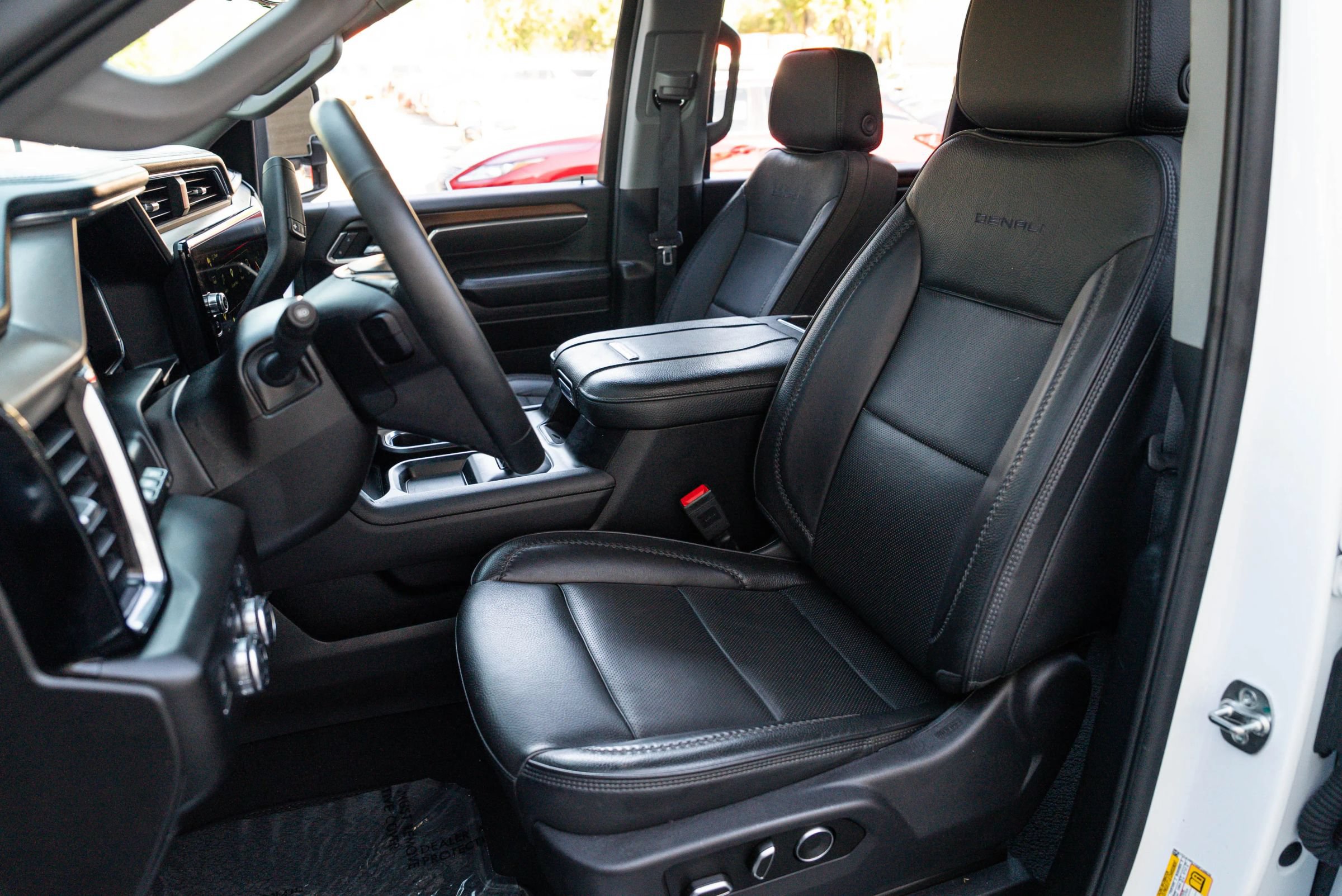Used 2025 GMC Sierra 3500 Denali w/ Denali Reserve Package AWD/4WD image 22