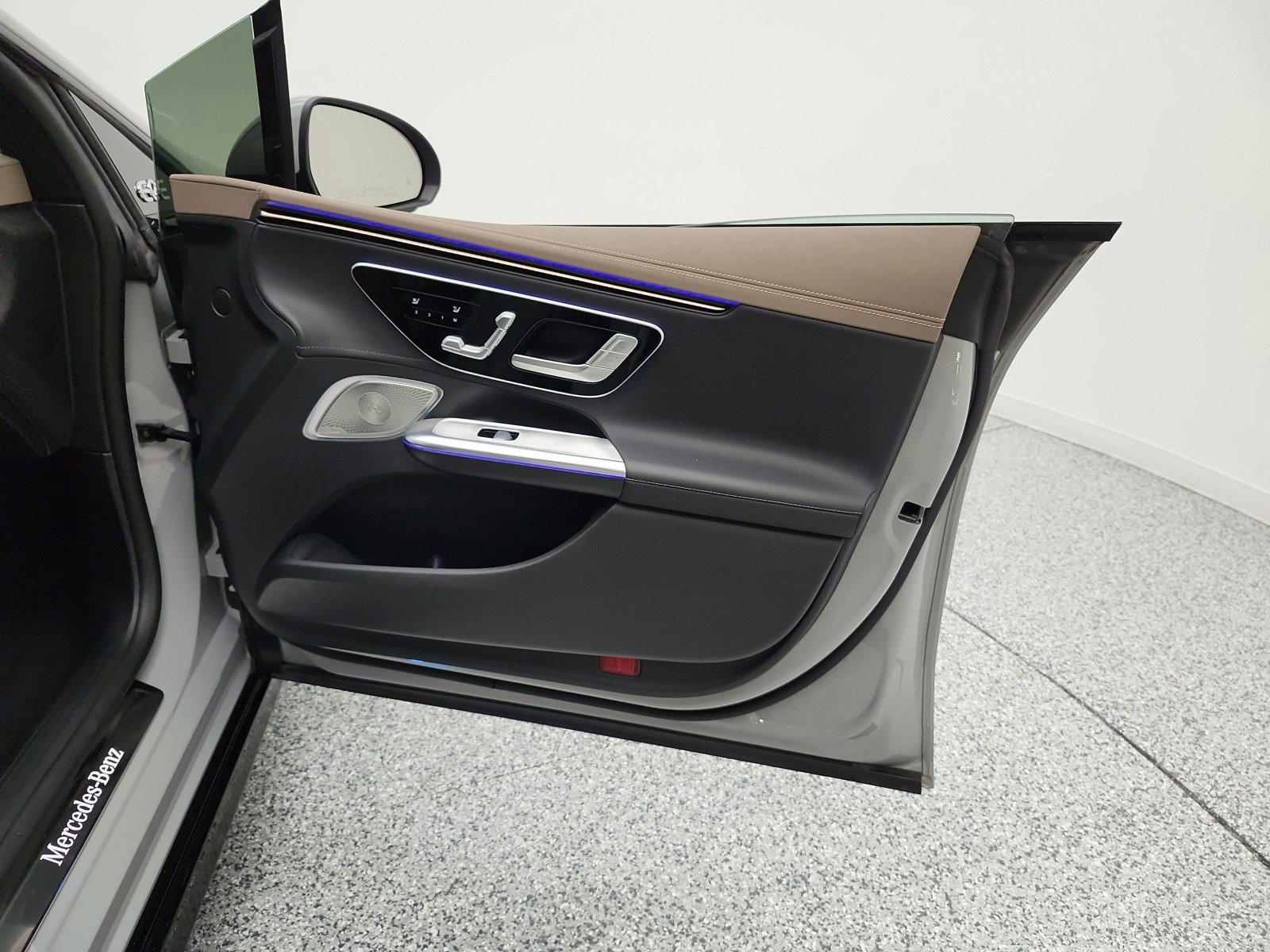Certified 2023 Mercedes-Benz EQE 350+ 4MATIC Sedan image 20