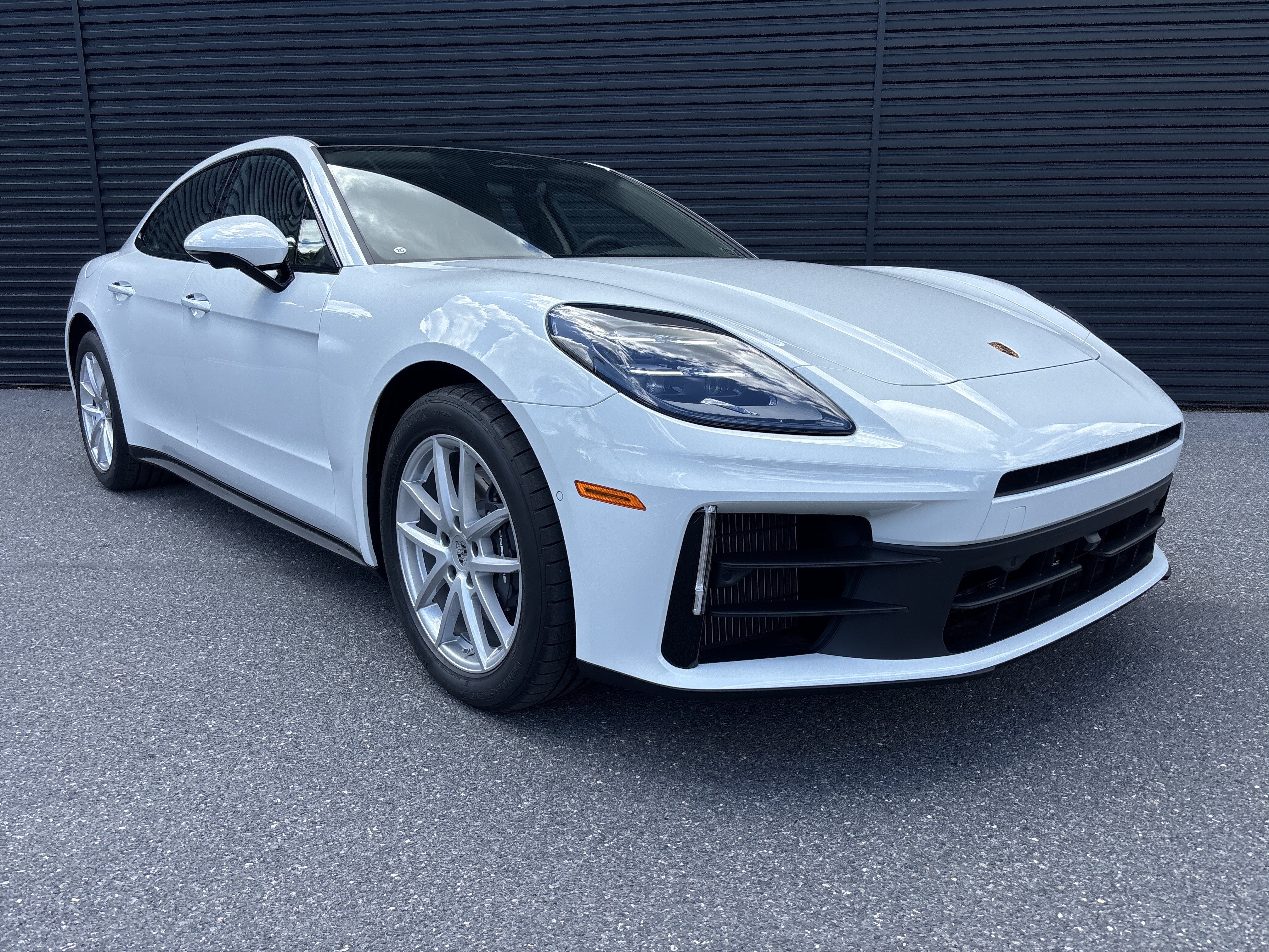 New 2026 Porsche Panamera image 7
