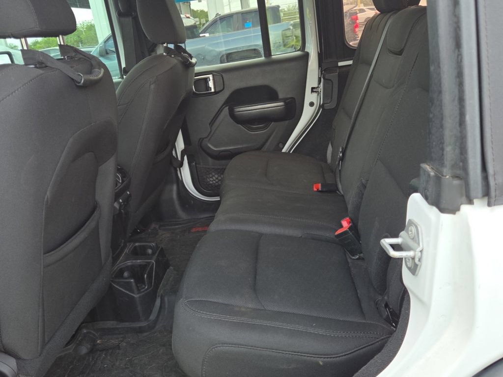 Used 2019 Jeep Wrangler Unlimited Sport S AWD/4WD image 4