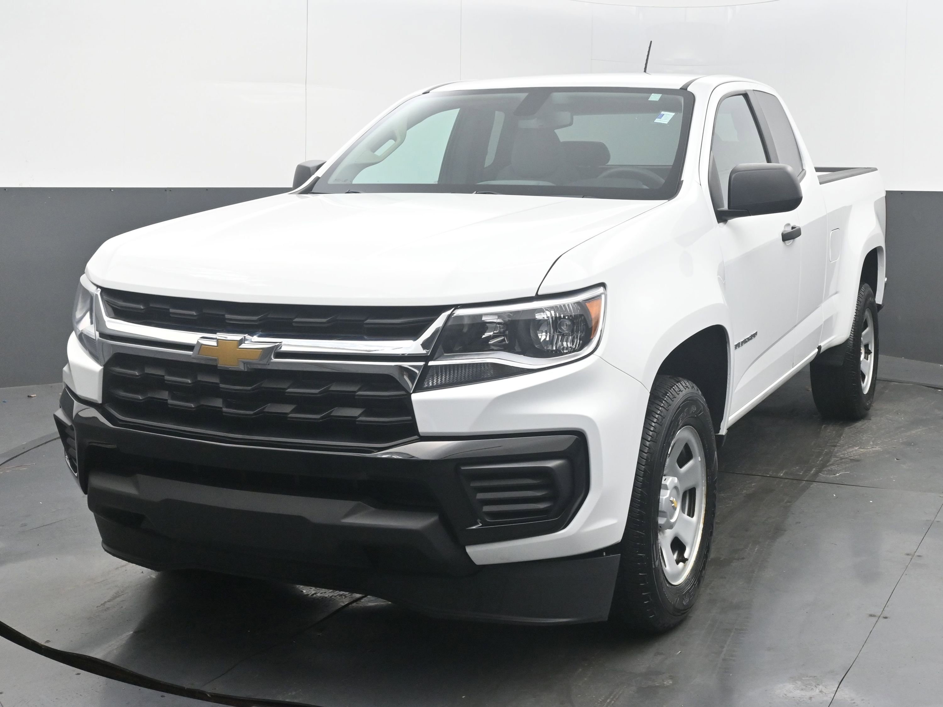 Used 2022 Chevrolet Colorado W/T image 3