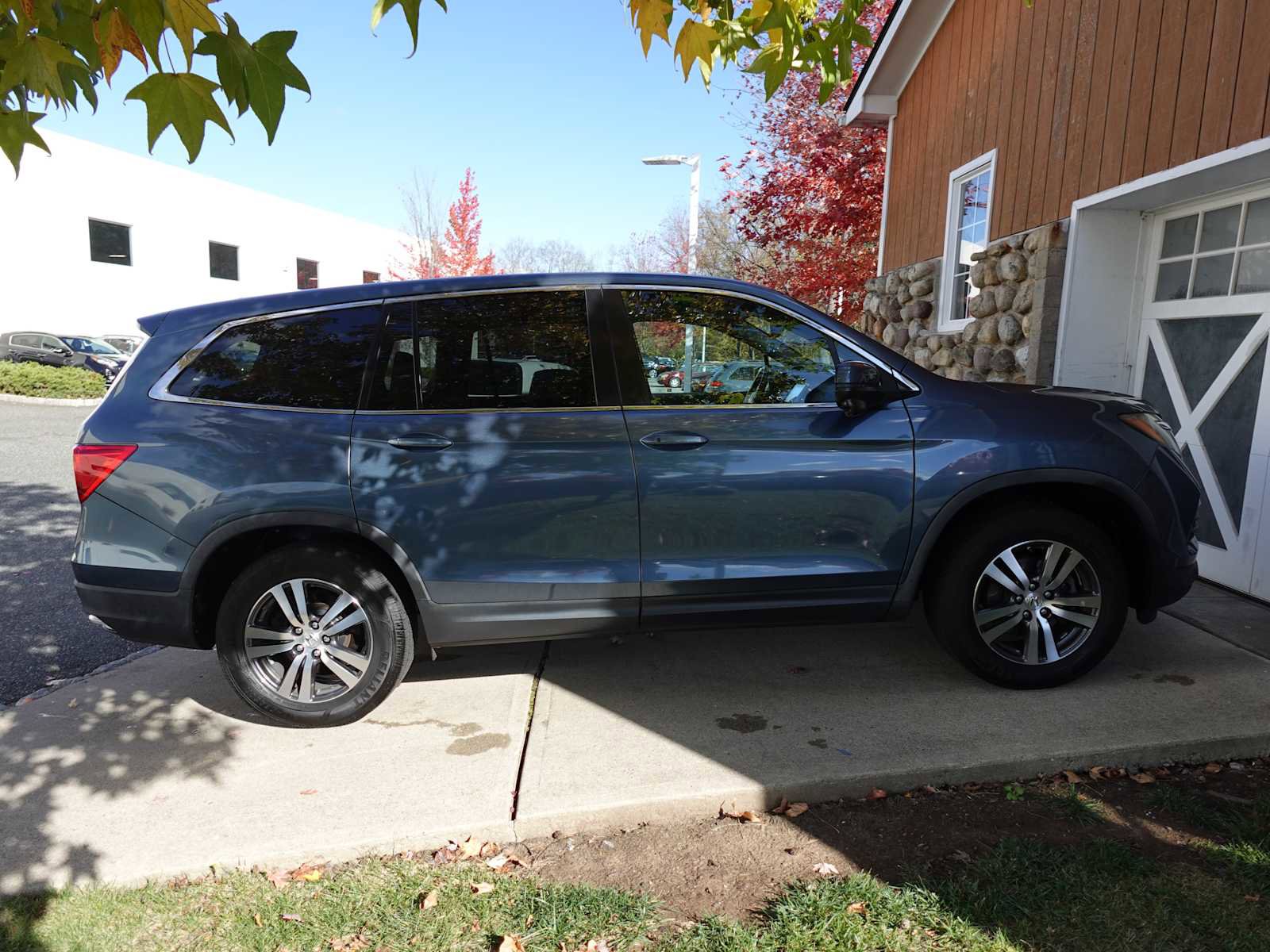 Certified 2017 Honda Pilot EX-L image 8