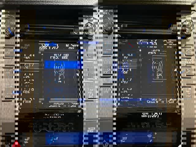 Used 2014 Toyota Tundra Limited w/ Limited Premium Package image 11