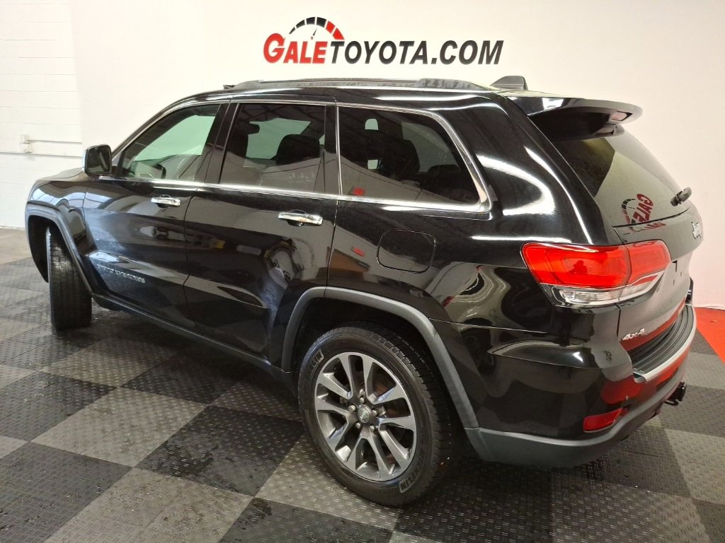 Used 2018 Jeep Grand Cherokee Limited w/ Trailer Tow Group IV image 8