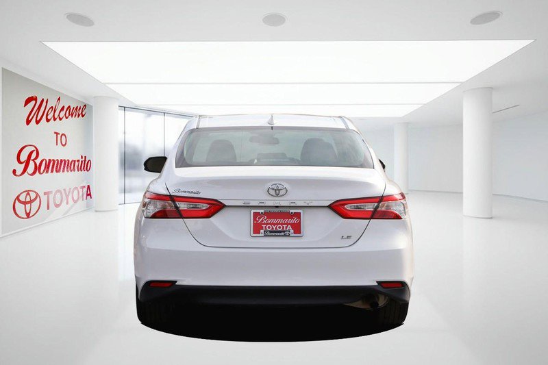 Used 2019 Toyota Camry L image 6