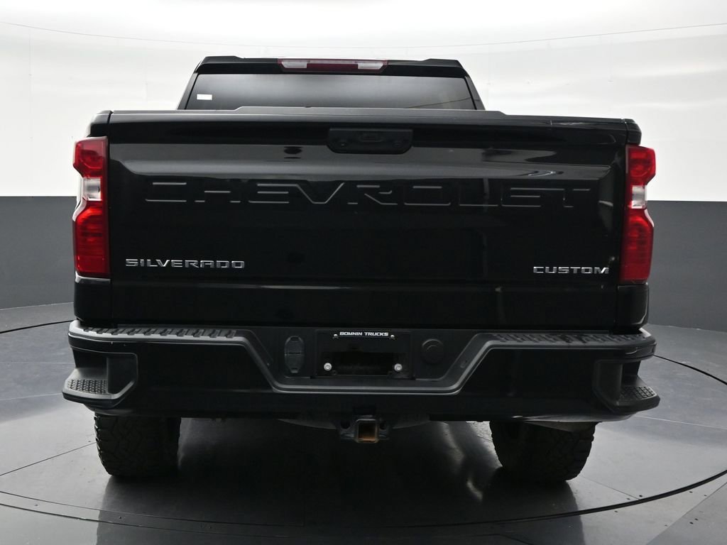 Used 2023 Chevrolet Silverado 1500 Custom Trail Boss AWD/4WD image 4