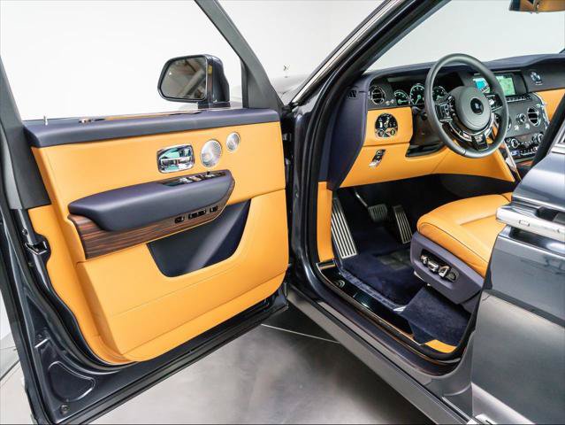 Used 2024 Rolls-Royce Cullinan AWD/4WD image 15