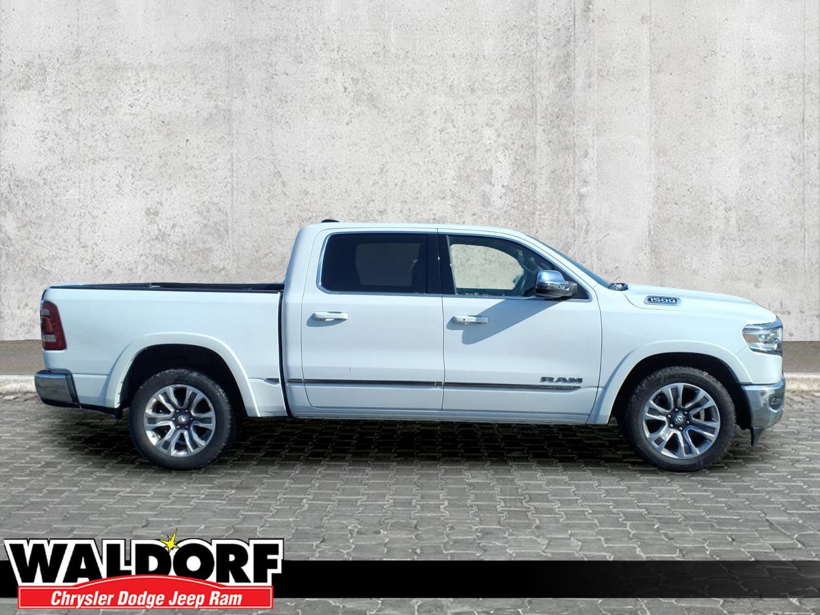 Used 2024 RAM 1500 Limited image 2