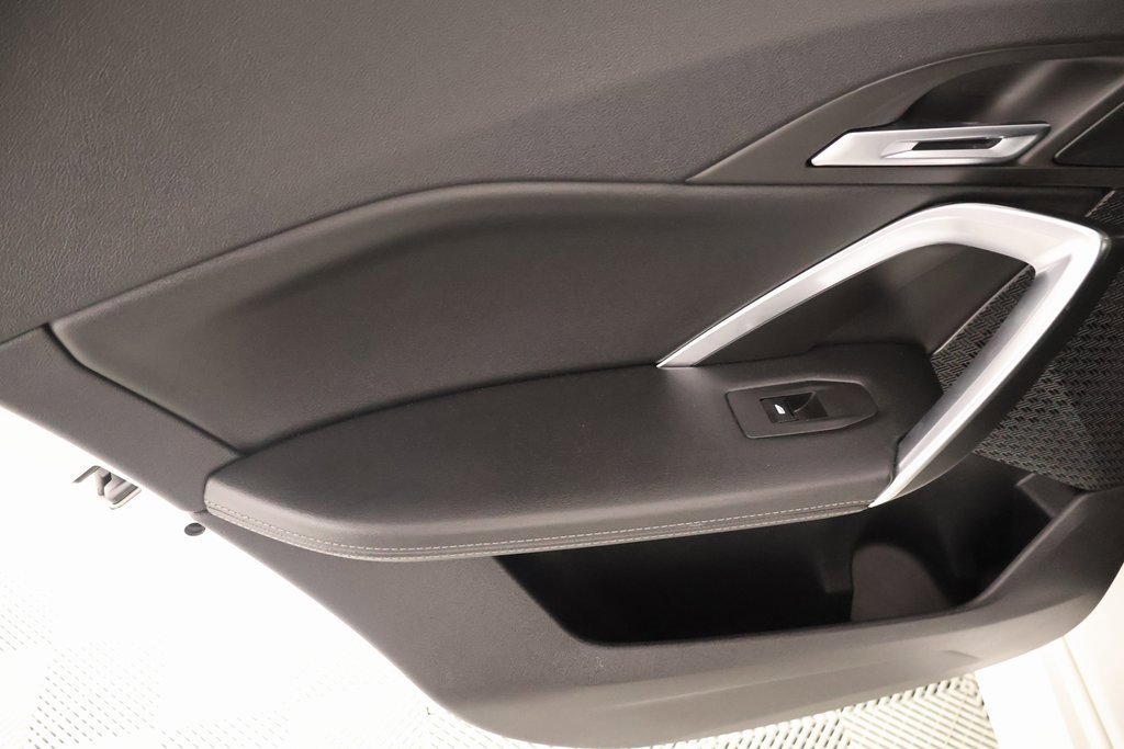 Used 2025 BMW X2 xDrive28i image 17