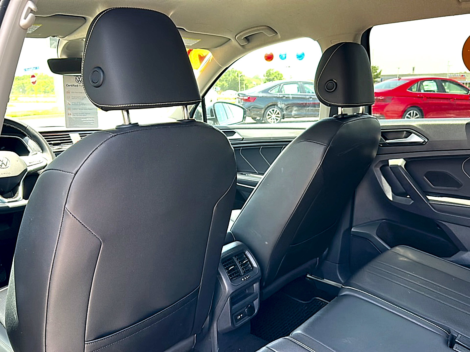 Used 2023 Volkswagen Tiguan SE FWD image 17