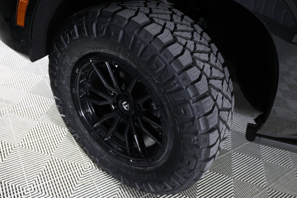 Used 2025 GMC Yukon AT4 Ultimate w/ LPO, Illumination Package image 48