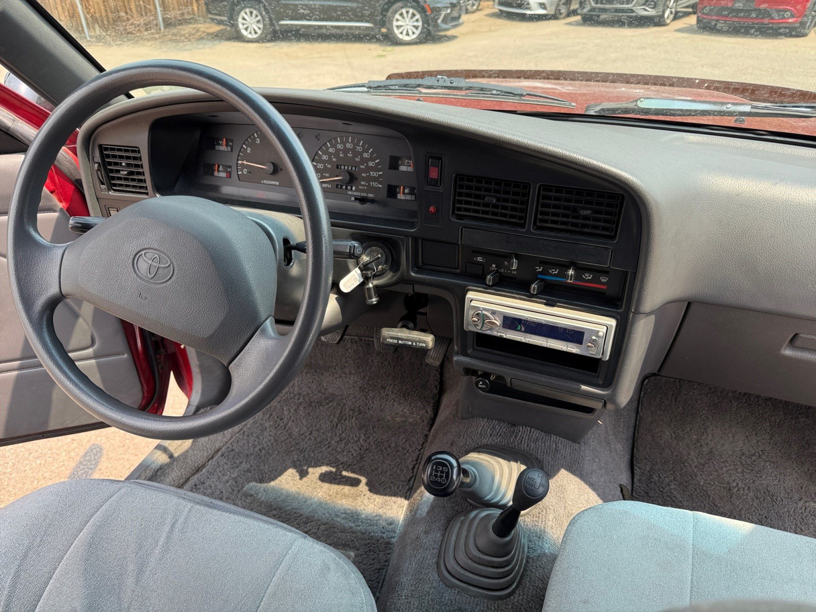Used 1992 Toyota Pickup Deluxe AWD/4WD image 19