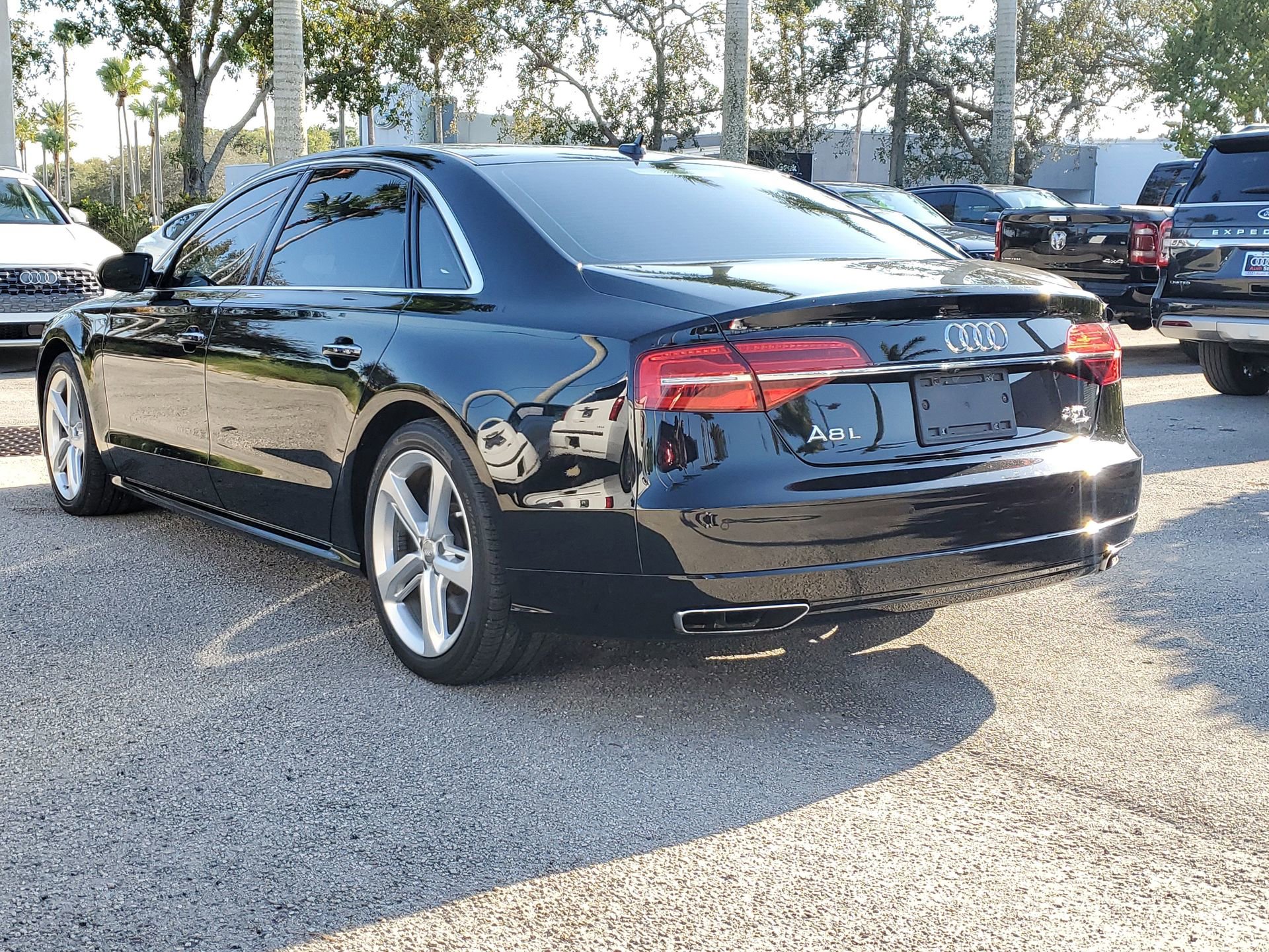 Used 2018 Audi A8 L 3.0T w/ Executive Package image 4