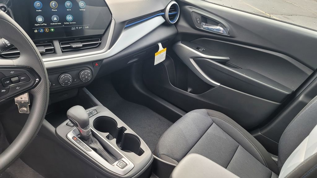 New 2026 Chevrolet Trax LS w/ LS Convenience Package FWD image 23