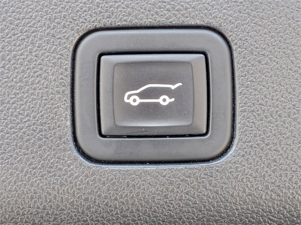 Used 2024 Chevrolet Tahoe LT image 12