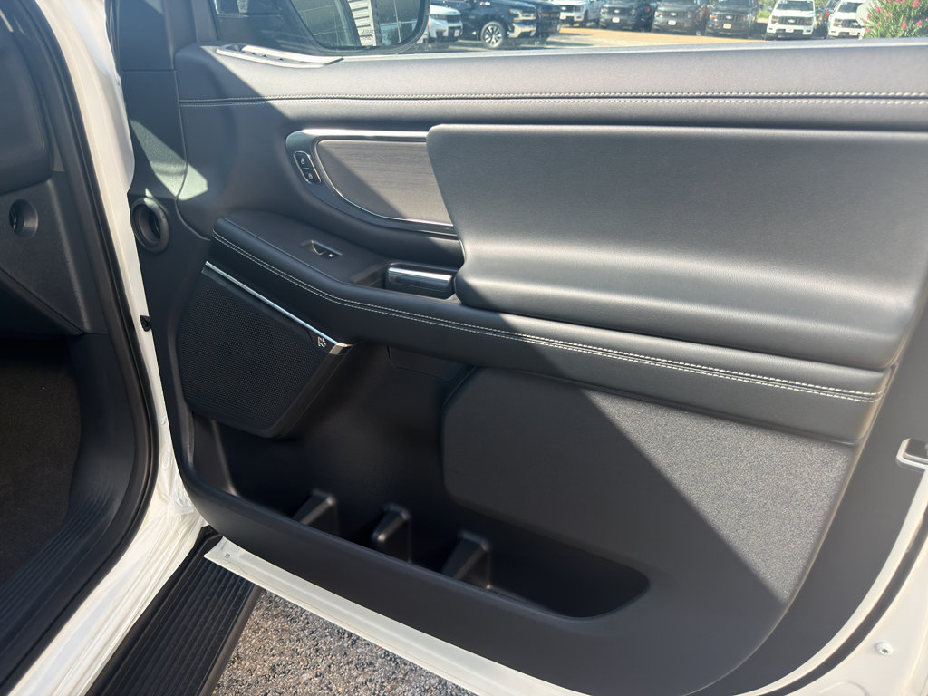 New 2027 Ford Expedition Platinum RWD image 15