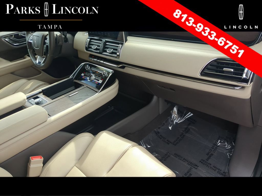 Certified 2024 Lincoln Navigator Premiere image 10
