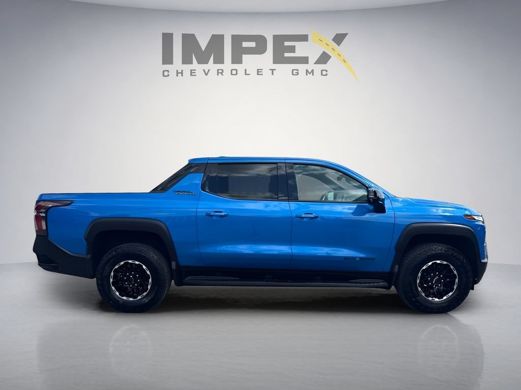Used 2026 Chevrolet Silverado EV Trail Boss AWD/4WD image 6