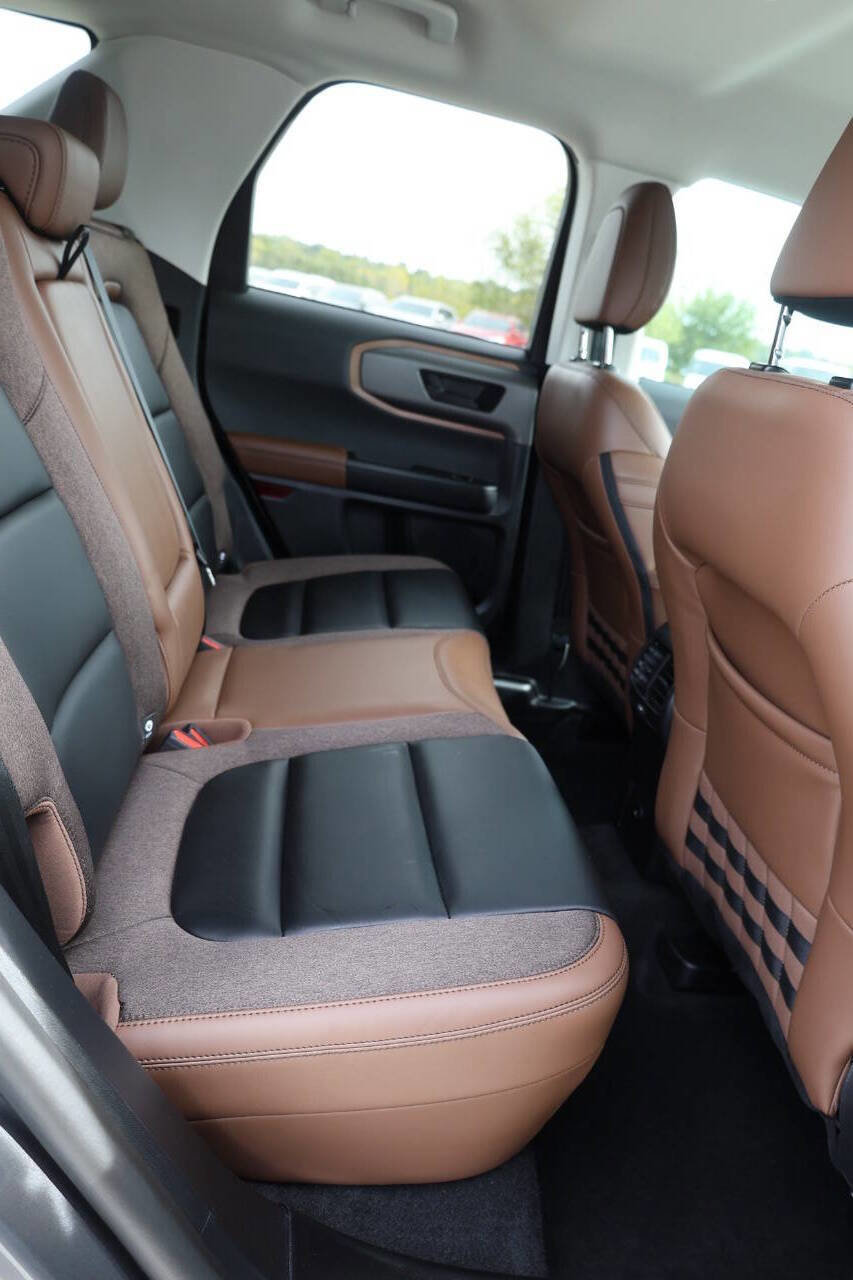 Used 2025 Ford Bronco Sport Outer Banks image 15