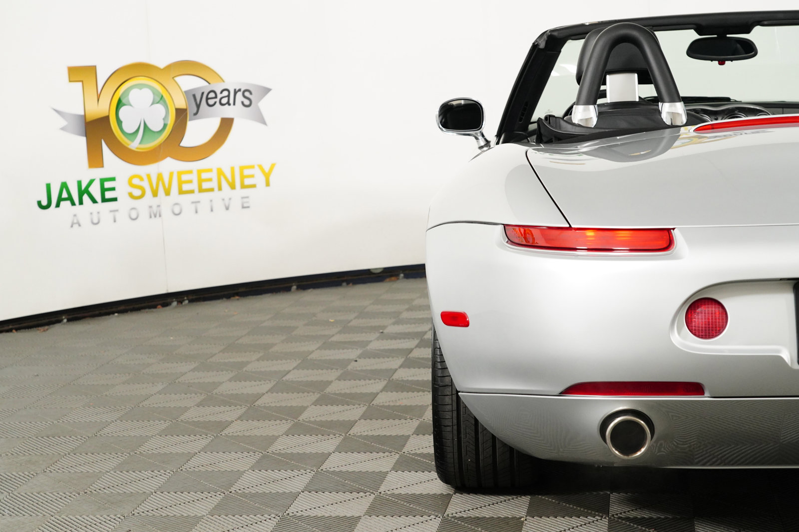 Used 2002 BMW Z8 image 16