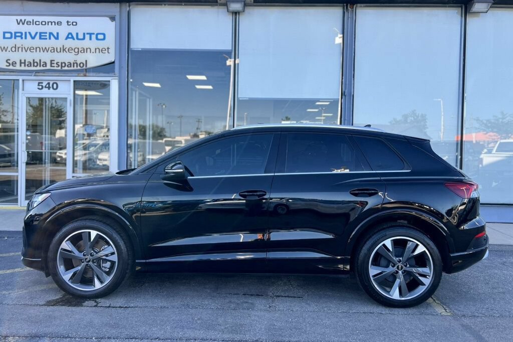 Used 2022 Audi Q4 e-tron Premium Plus w/ Premium Plus AWD/4WD image 31