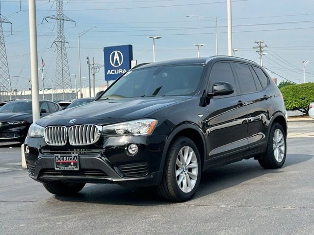 Used 2017 BMW X3 xDrive28i image 3
