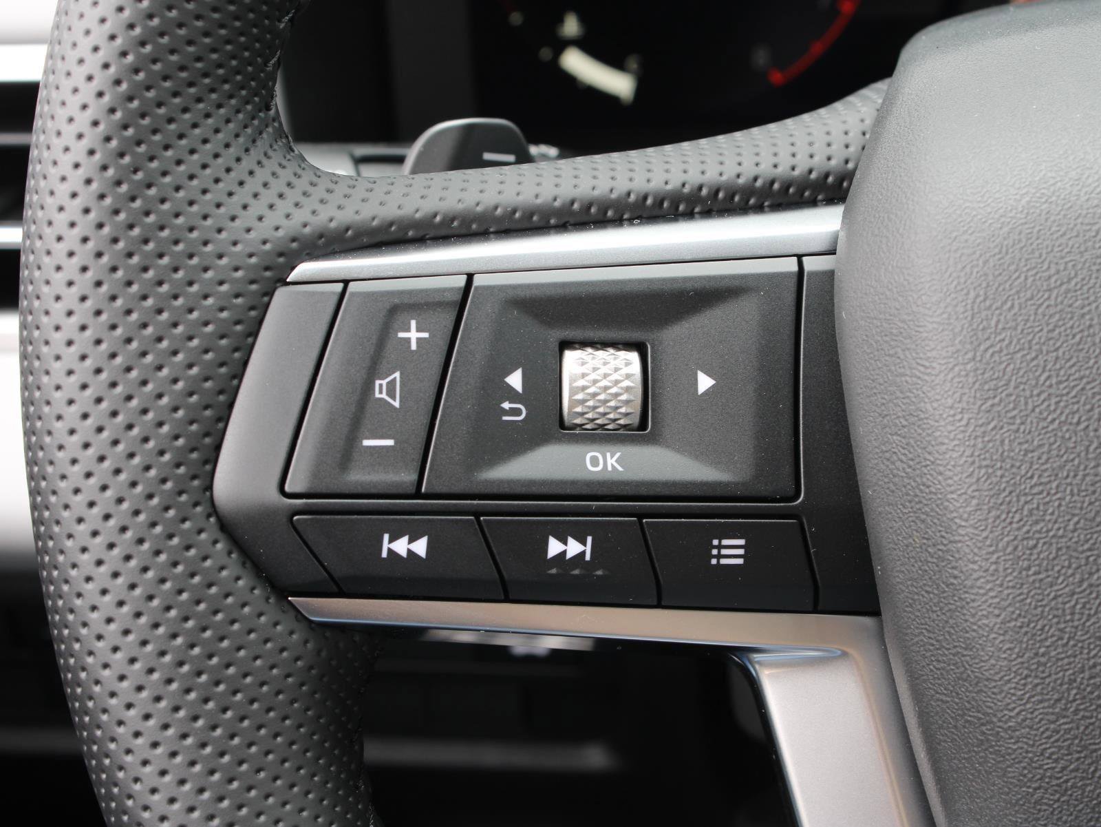 New 2025 Mitsubishi Outlander Platinum Edition image 33