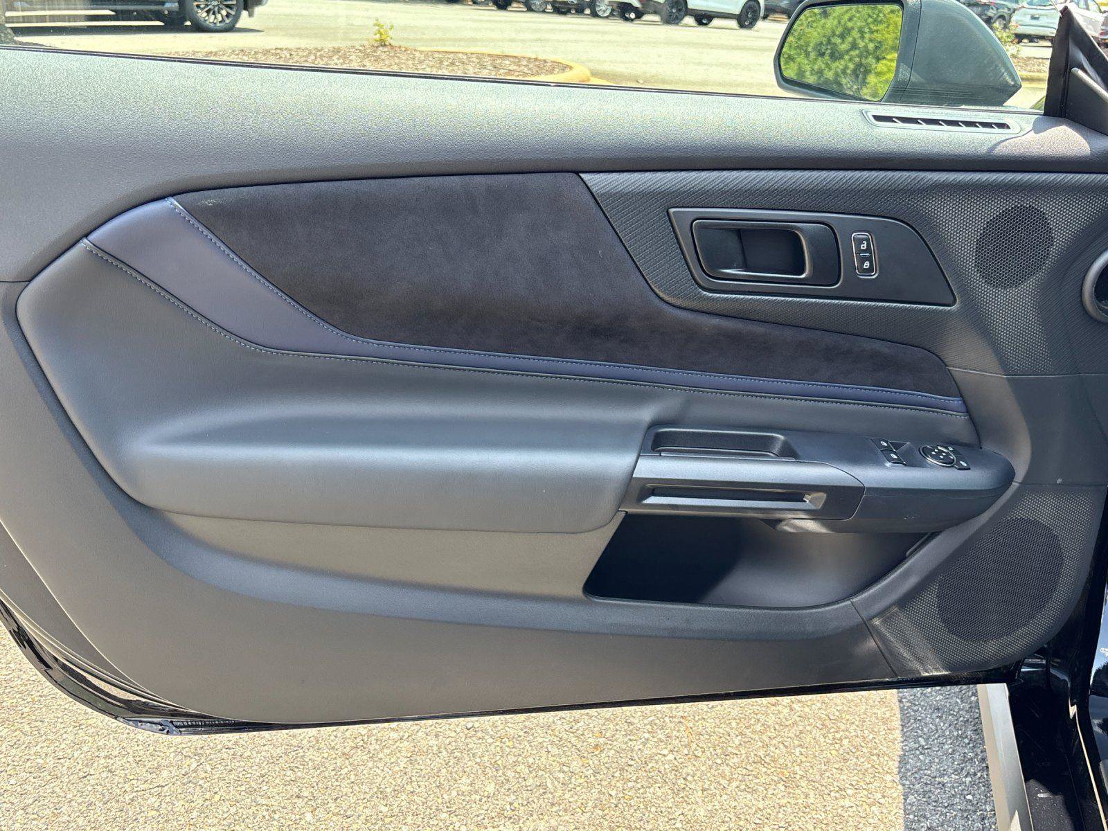 Used 2025 Ford Mustang Dark Horse RWD image 13