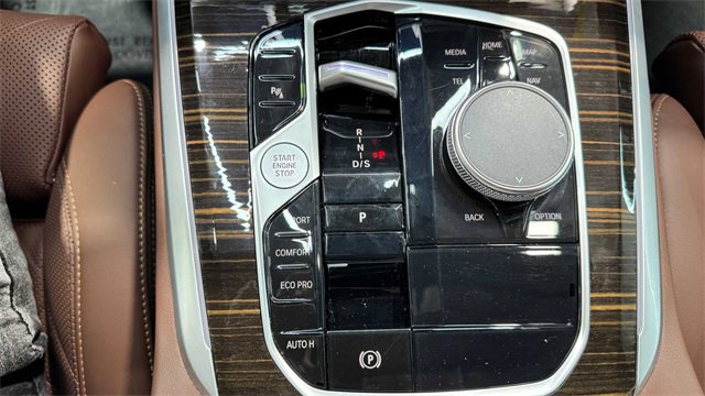 Used 2026 BMW X5 sDrive40i image 31