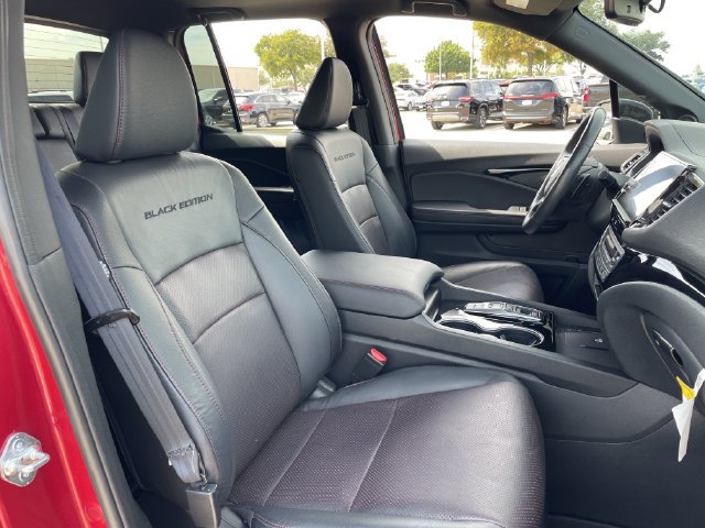 Certified 2025 Honda Ridgeline Black Edition image 26