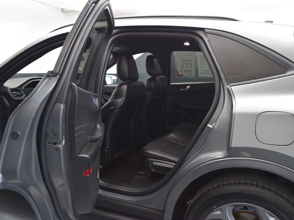 Used 2023 Ford Escape ST-Line image 24