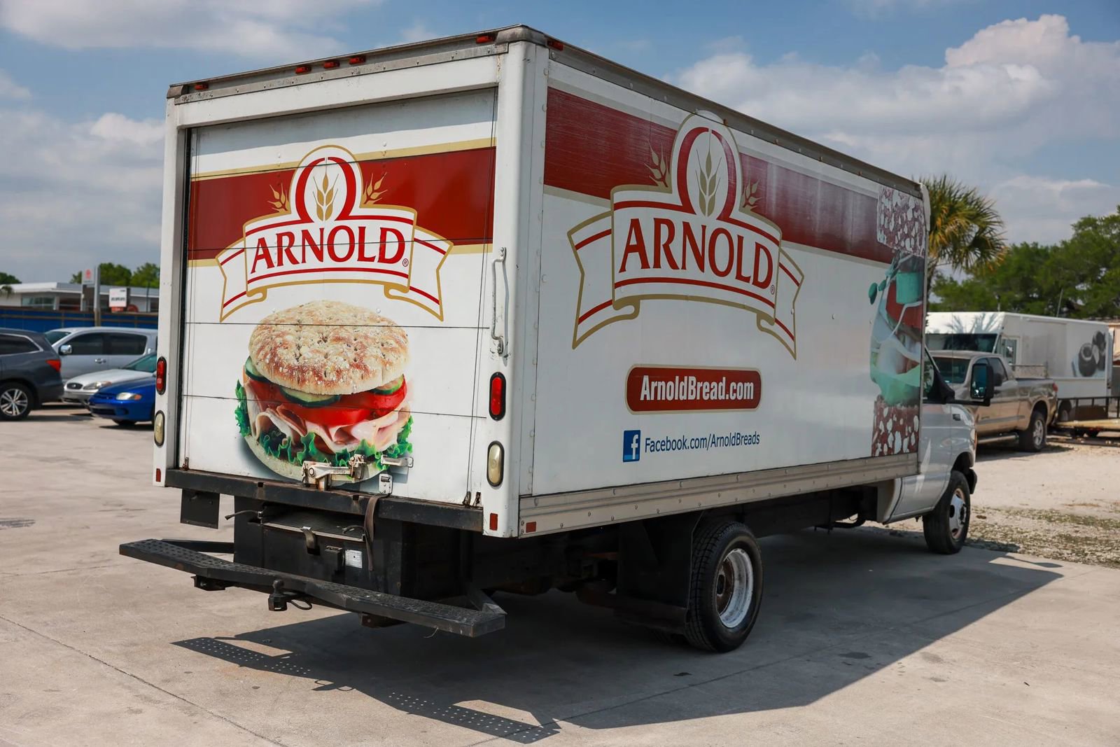 Used 2005 Ford E-350 and Econoline 350 Super Duty image 7