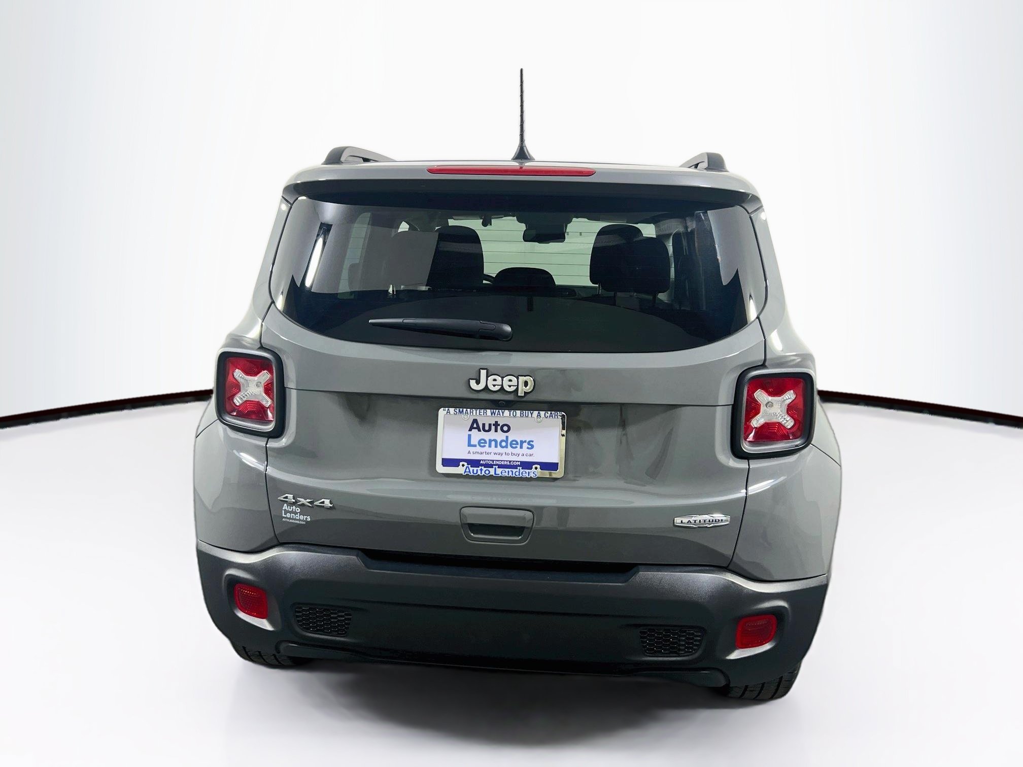 Used 2022 Jeep Renegade Latitude w/ Convenience Group AWD/4WD image 6