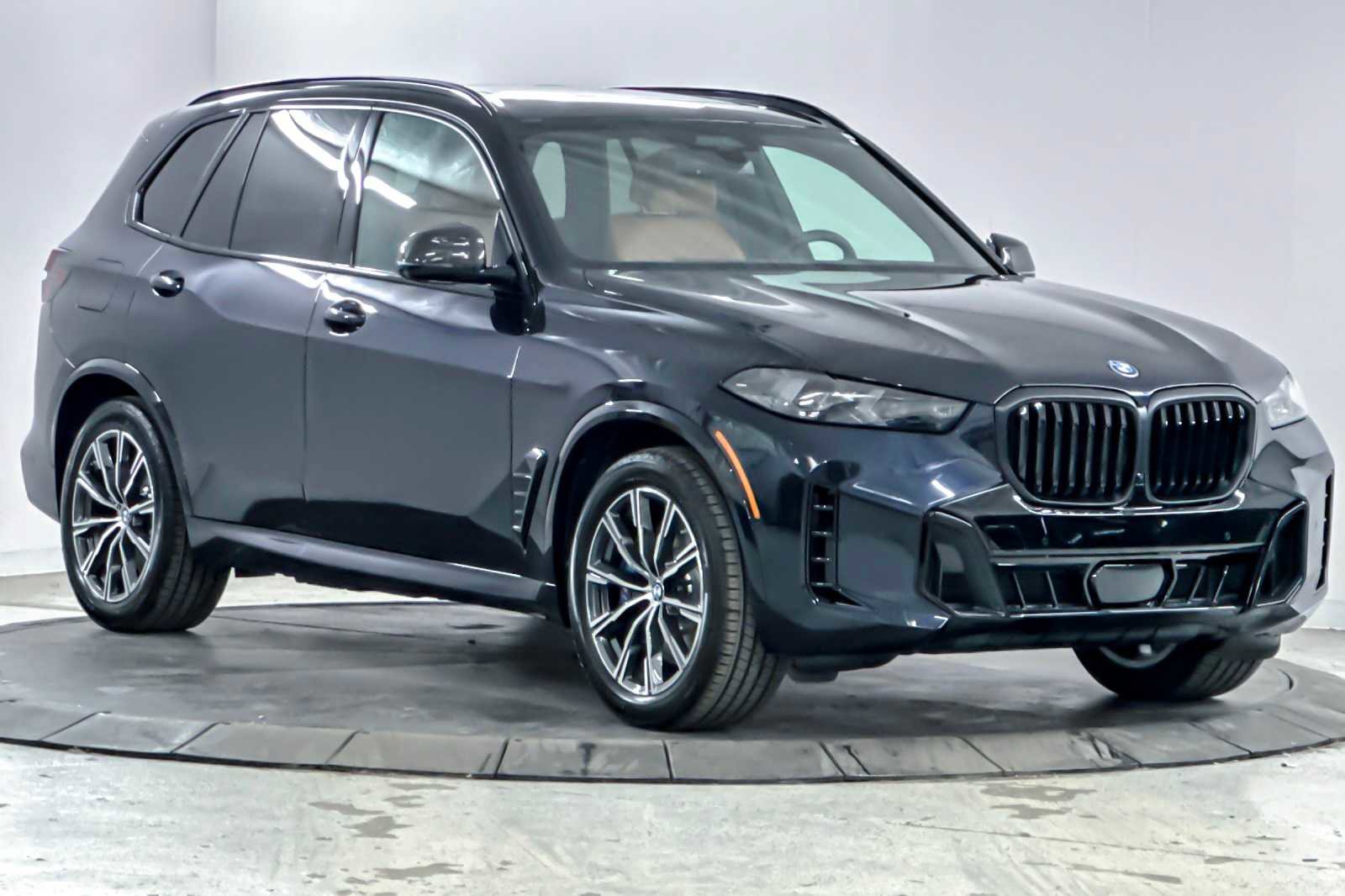 New 2026 BMW X5 xDrive50e w/ M Sport Package image 9